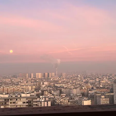 Privee Dans Vue Imprenable Sur La Tour Eiffel