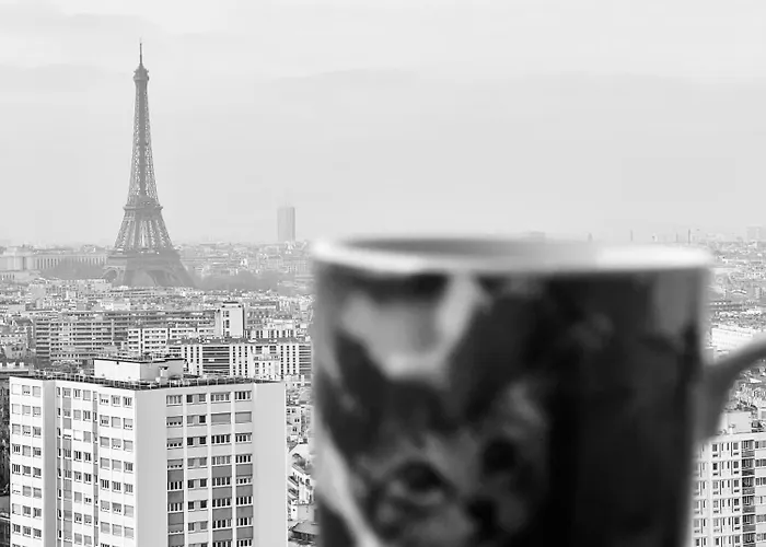 Privee Dans Vue Imprenable Sur La Tour Eiffel Accommodatie bij particulieren *