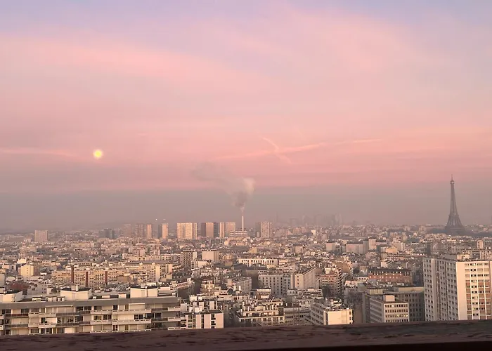 Privee Dans Vue Imprenable Sur La Tour Eiffel